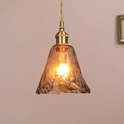 Modern Brass Pendant Light - Elegant, Vintage-Style Hanging Fixture