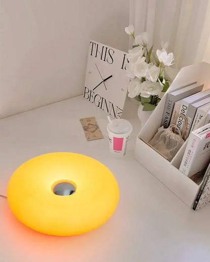 Bauhaus Table Lamp – USB Plug-In Donut Ambient Light