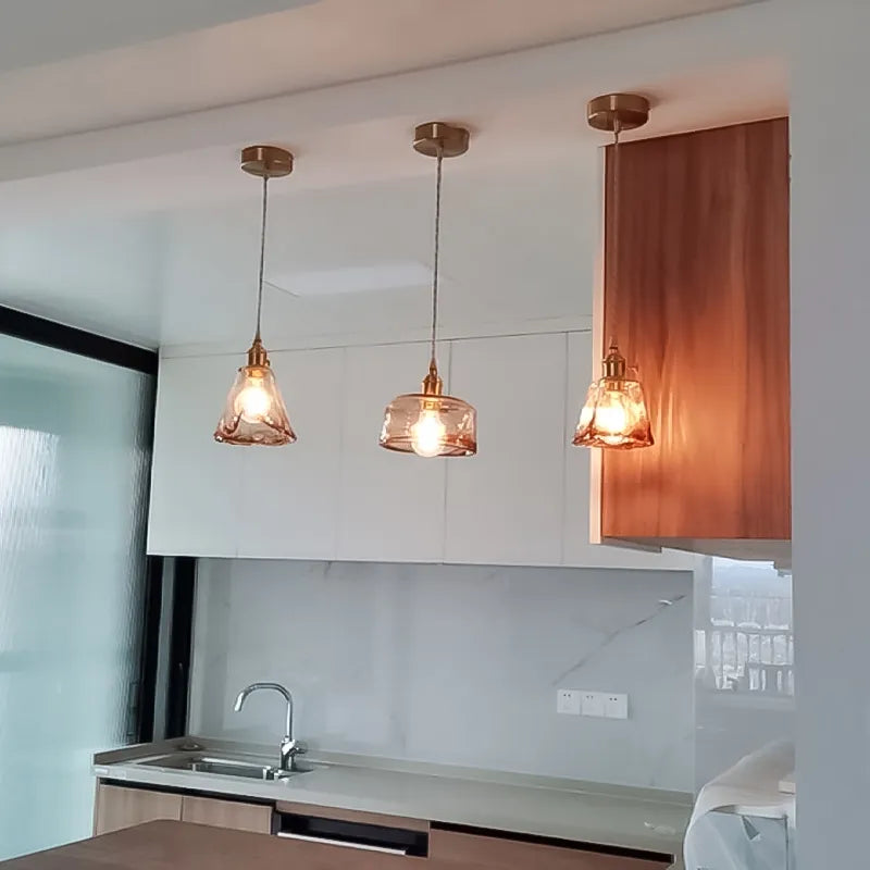 Modern Brass Pendant Light - Elegant, Vintage-Style Hanging Fixture