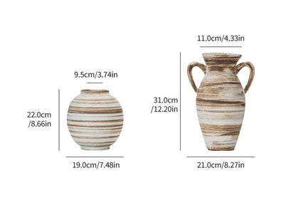 Simple Wabi Sabi Style Vase – Handcrafted Stoneware Elegance