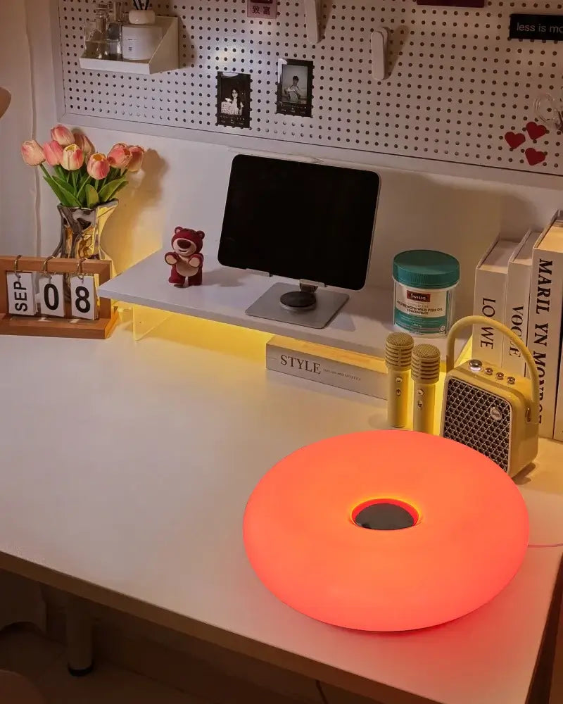 Bauhaus Table Lamp – USB Plug-In Donut Ambient Light