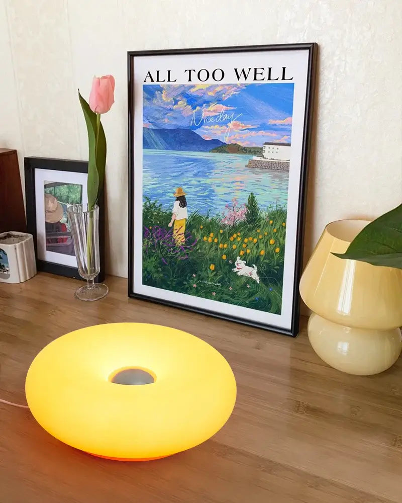 Bauhaus Table Lamp – USB Plug-In Donut Ambient Light